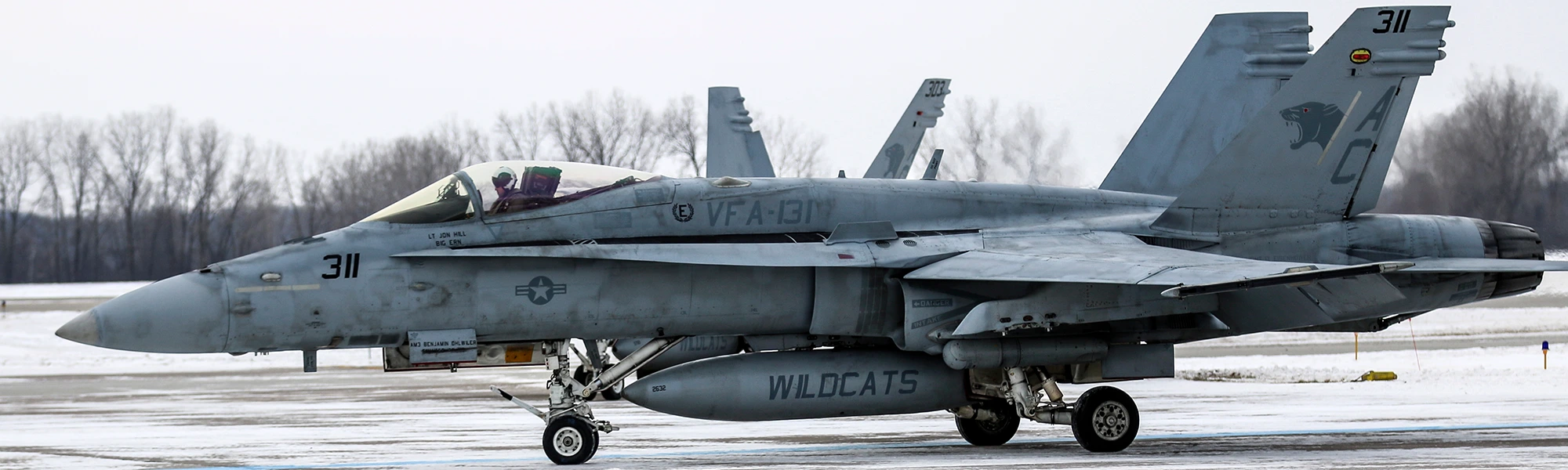F-18 maintenance access