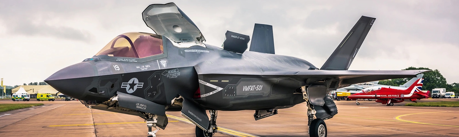 An F-35 maintenance stand positioned alongside the airframe